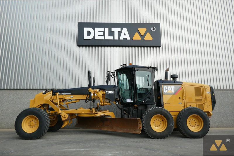 Caterpillar 120M2 - Motoniveladora: foto 1 Caterpillar 120M2 - Motoniveladora: foto 1