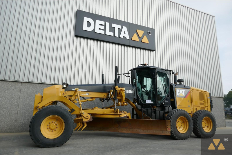 Caterpillar 120M2 - Motoniveladora: foto 4 Caterpillar 120M2 - Motoniveladora: foto 4