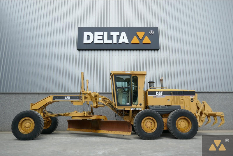 Caterpillar 12H - Motoniveladora: foto 1 Caterpillar 12H - Motoniveladora: foto 1