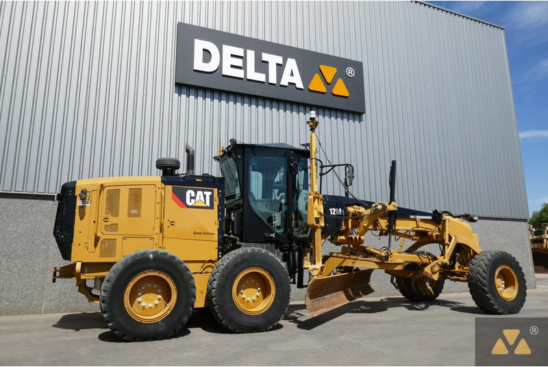 Caterpillar 12M3 - Motoniveladora: foto 5 Caterpillar 12M3 - Motoniveladora: foto 5