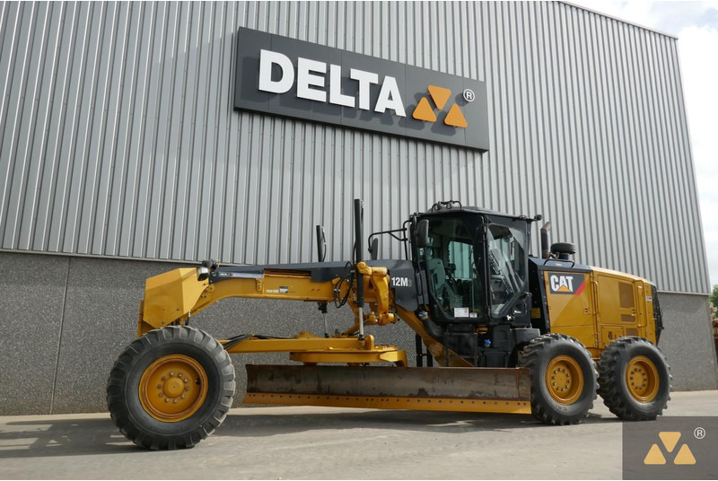 Caterpillar 12M3 - Motoniveladora: foto 4 Caterpillar 12M3 - Motoniveladora: foto 4