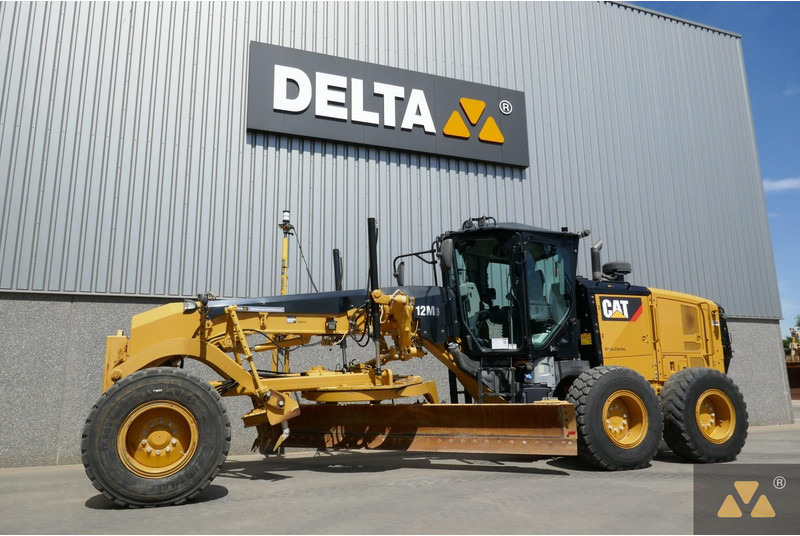 Caterpillar 12M3 - Motoniveladora: foto 4 Caterpillar 12M3 - Motoniveladora: foto 4