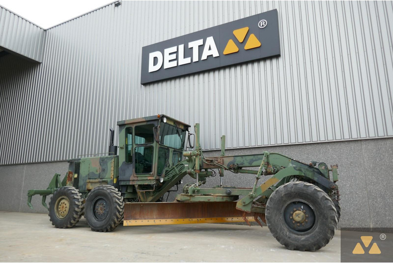 Caterpillar 130G Ex-army - Motoniveladora: foto 3 Caterpillar 130G Ex-army - Motoniveladora: foto 3