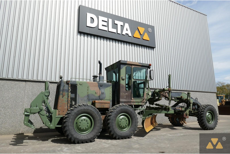 Caterpillar 130G Ex-army - Motoniveladora: foto 5 Caterpillar 130G Ex-army - Motoniveladora: foto 5