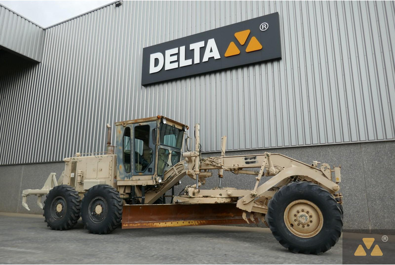 Caterpillar 130G Ex-army - Motoniveladora: foto 3 Caterpillar 130G Ex-army - Motoniveladora: foto 3