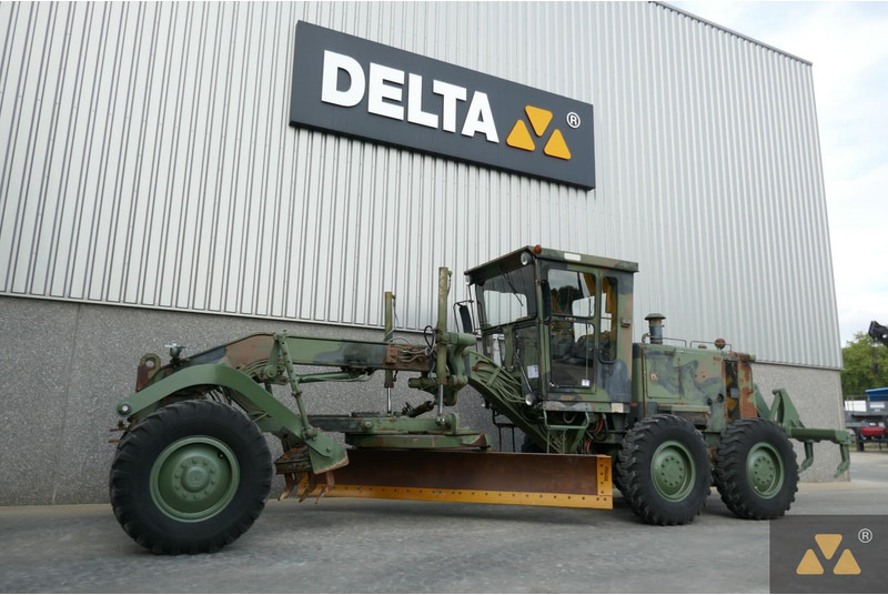 Caterpillar 130G Ex-army - Motoniveladora: foto 4 Caterpillar 130G Ex-army - Motoniveladora: foto 4