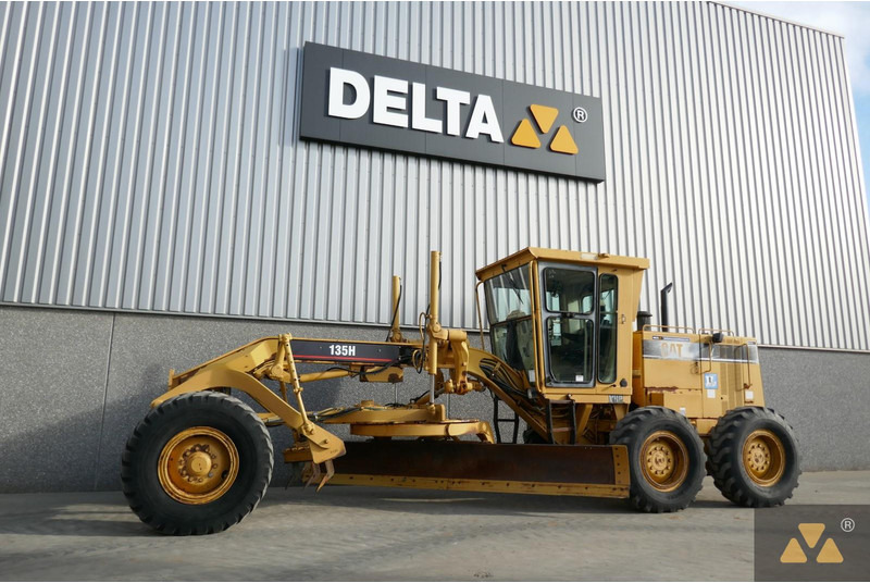 Caterpillar 135H - Motoniveladora: foto 4 Caterpillar 135H - Motoniveladora: foto 4