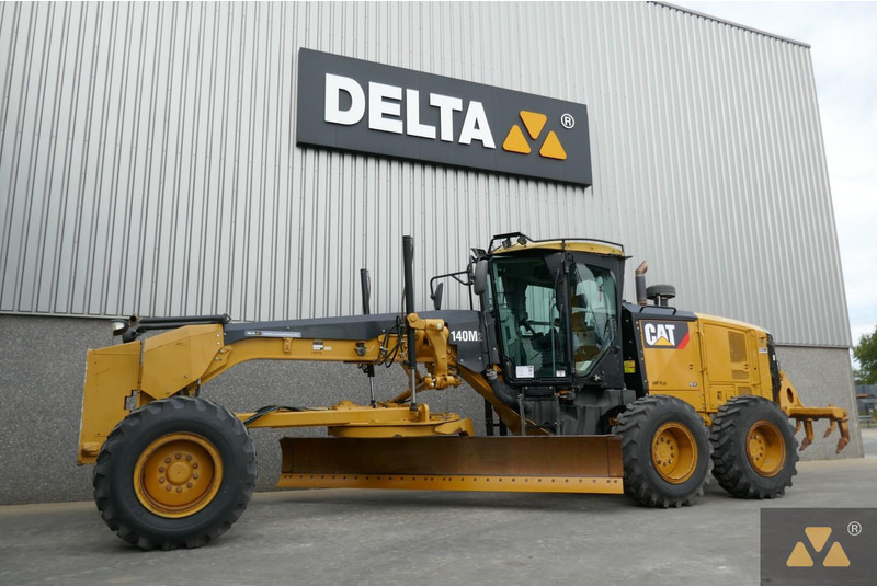 Caterpillar 140M2 - Motoniveladora: foto 4 Caterpillar 140M2 - Motoniveladora: foto 4