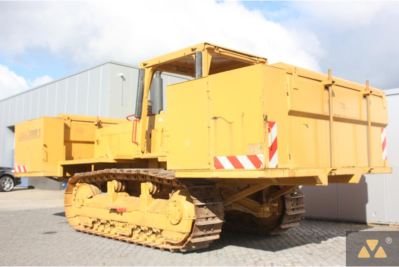 Caminhão tanque para transporte de combustível Caterpillar D6E Fuel tanker: foto 8 Caminhão tanque para transporte de combustível Caterpillar D6E Fuel tanker: foto 8