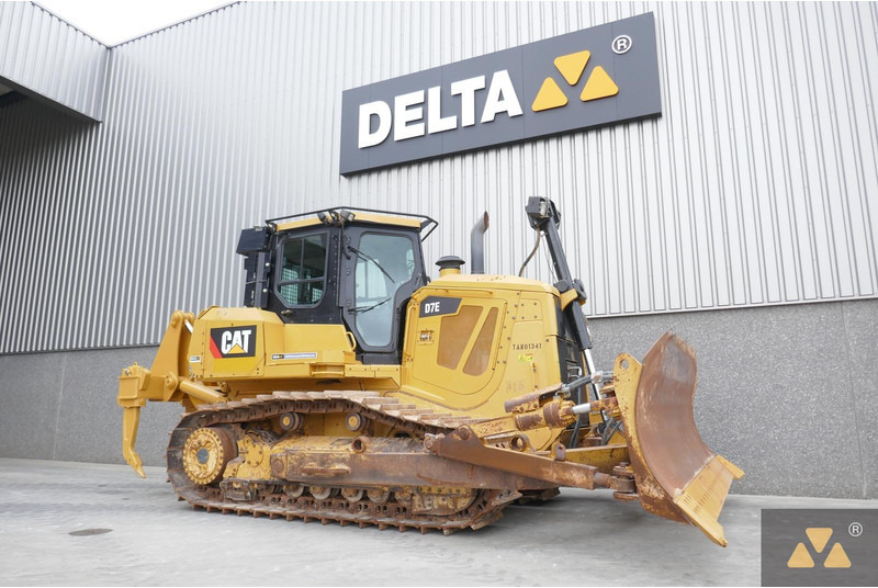 Caterpillar D7E - Buldôzer: foto 3 Caterpillar D7E - Buldôzer: foto 3
