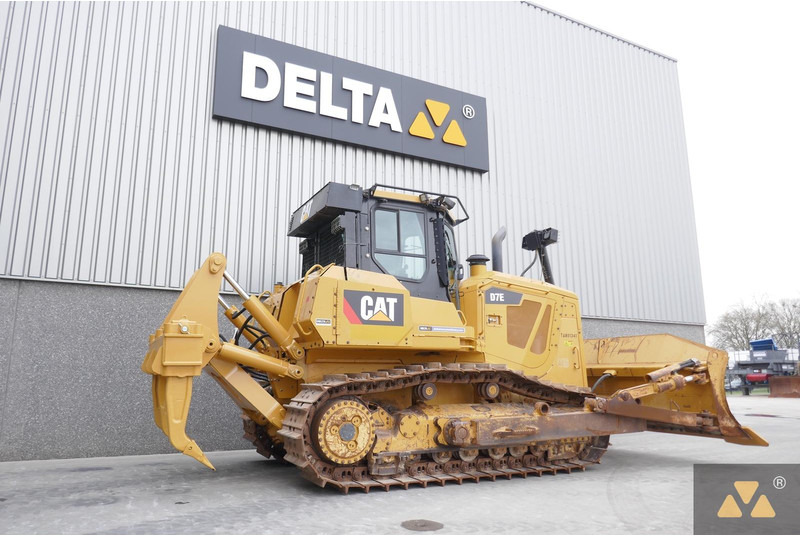 Caterpillar D7E - Buldôzer: foto 5 Caterpillar D7E - Buldôzer: foto 5