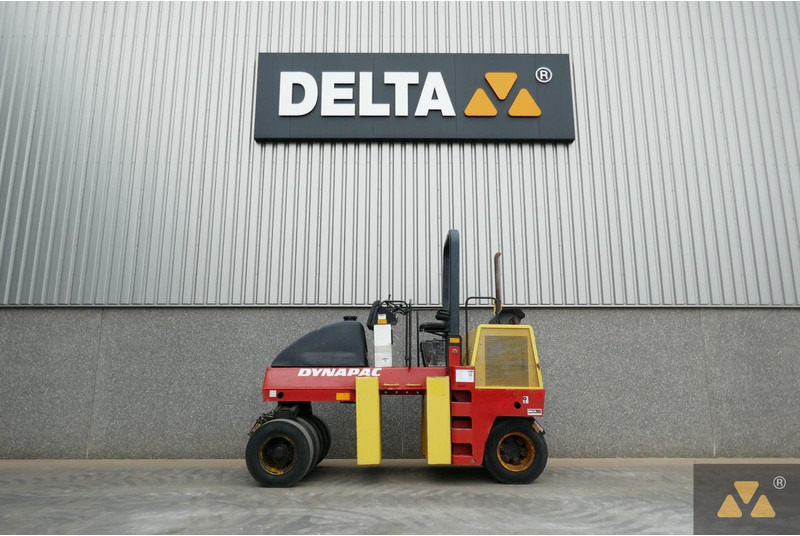 Dynapac CP142 - Compactador de pneus: foto 1 Dynapac CP142 - Compactador de pneus: foto 1