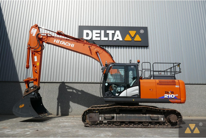 Hitachi ZX210LC-6 - Escavadora de rastos: foto 1 Hitachi ZX210LC-6 - Escavadora de rastos: foto 1