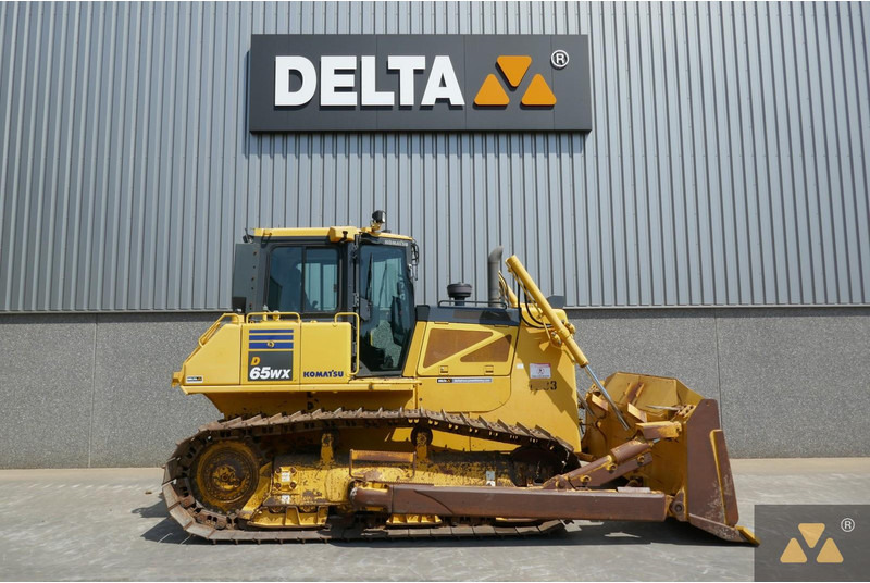 Komatsu D65WX-17 - Buldôzer: foto 2 Komatsu D65WX-17 - Buldôzer: foto 2