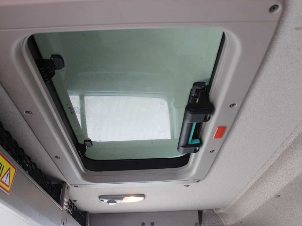 Camião furgão DAF CF 320, TAIL LIFT, EURO 6: foto 16