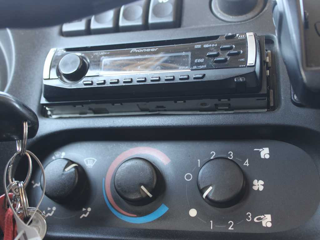Camião furgão DAF FA 45.160, INDEPENDENT AIR CONDITIONING, HYDRAULIC FRONT: foto 10