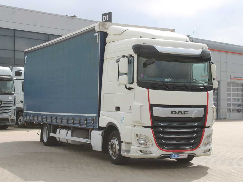 DAF XF 450, EURO 6, SECONDARY AIR CONDITIONIG - Camião de lona: foto 2 DAF XF 450, EURO 6, SECONDARY AIR CONDITIONIG - Camião de lona: foto 2