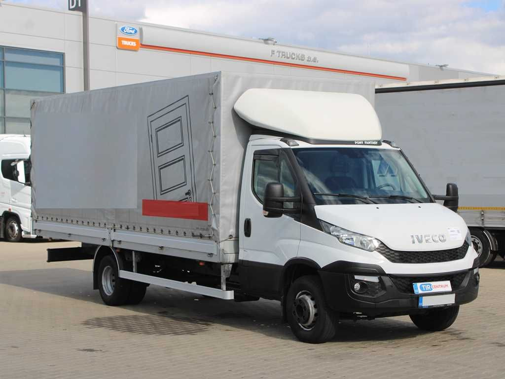 Iveco DAILY 70C17, SIDEWALLS, PNEU 80%, EURO 5, CAMERA - Furgão: foto 2 Iveco DAILY 70C17, SIDEWALLS, PNEU 80%, EURO 5, CAMERA - Furgão: foto 2