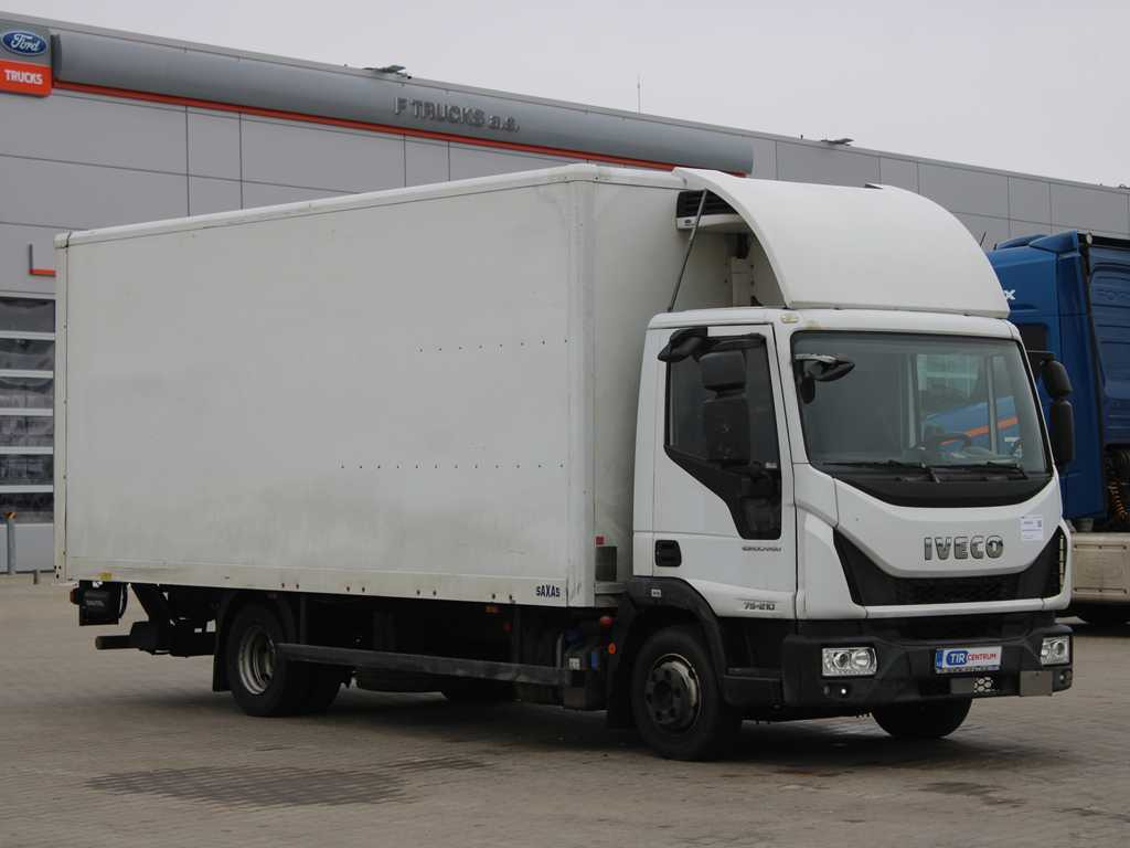 Iveco EUROCARGO 75-210, EURO 6, HYDRAULIC FRONT, CARRIER, TIRE 80% - Camião frigorífico: foto 3 Iveco EUROCARGO 75-210, EURO 6, HYDRAULIC FRONT, CARRIER, TIRE 80% - Camião frigorífico: foto 3