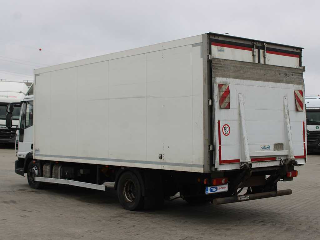 Iveco EUROCARGO 75E19, THERMO KING C - 450e, HYDRAULIC FRONT - Camião frigorífico: foto 5 Iveco EUROCARGO 75E19, THERMO KING C - 450e, HYDRAULIC FRONT - Camião frigorífico: foto 5