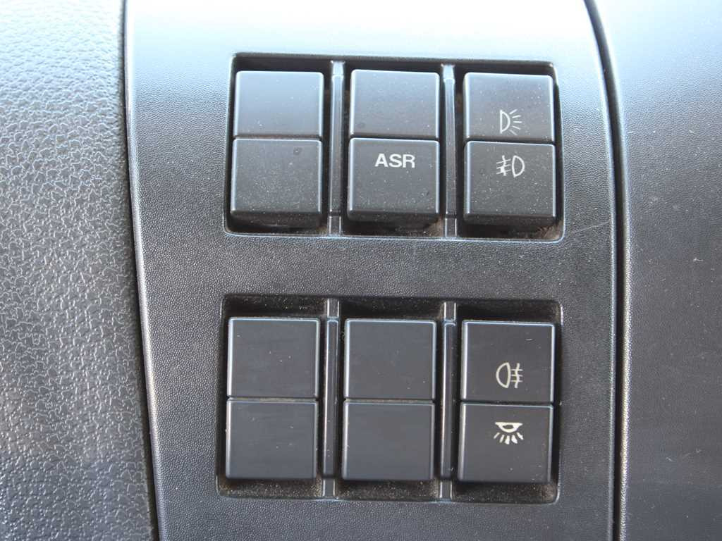 Camião de lona Iveco EUROCARGO ML 75E18, EURO 5EEV, PNEU 90%, SIDE: foto 10