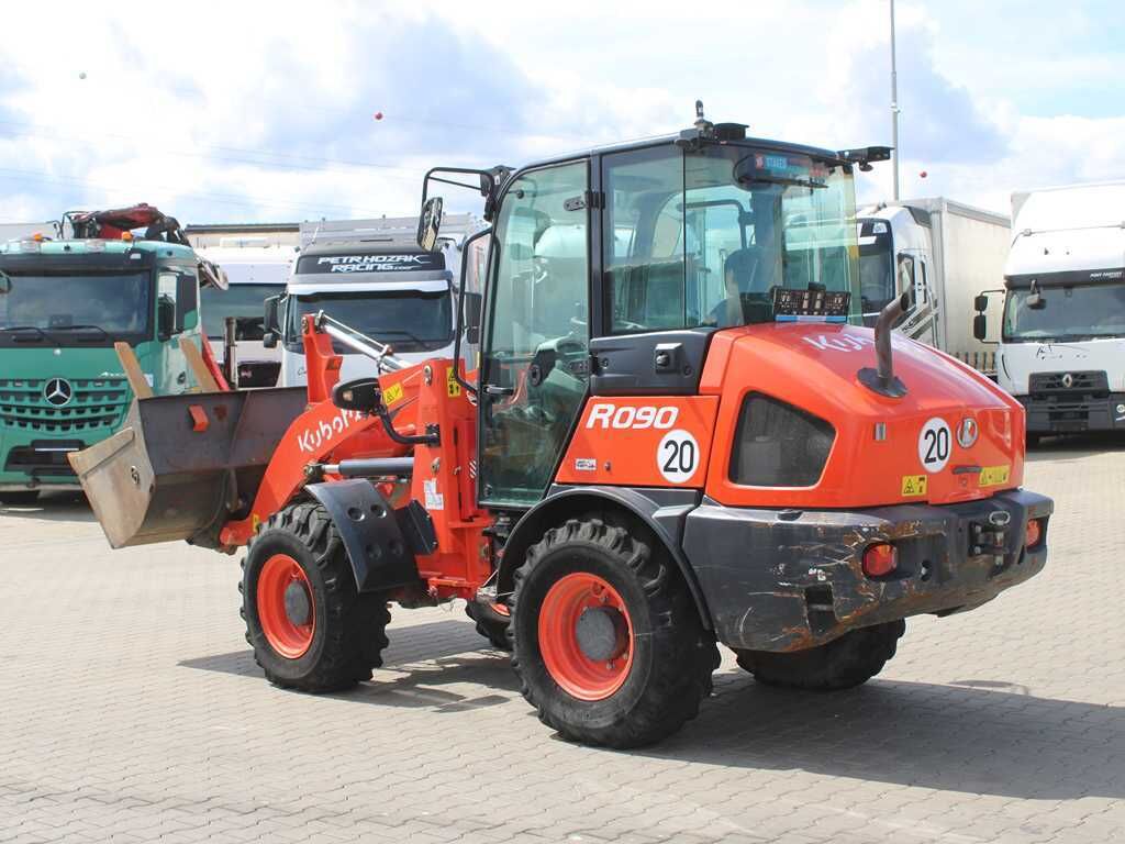 Kubota R090 - Pá carregadora de rodas: foto 5 Kubota R090 - Pá carregadora de rodas: foto 5
