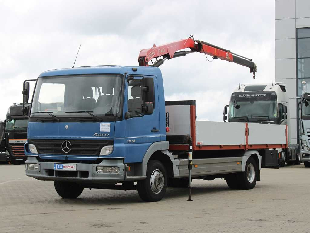 Mercedes-Benz ATEGO 1018, EURO 3, CRANE FASSI F40A.21 - Camião de caixa aberta/ Plataforma, Camião grua: foto 1 Mercedes-Benz ATEGO 1018, EURO 3, CRANE FASSI F40A.21 - Camião de caixa aberta/ Plataforma, Camião grua: foto 1