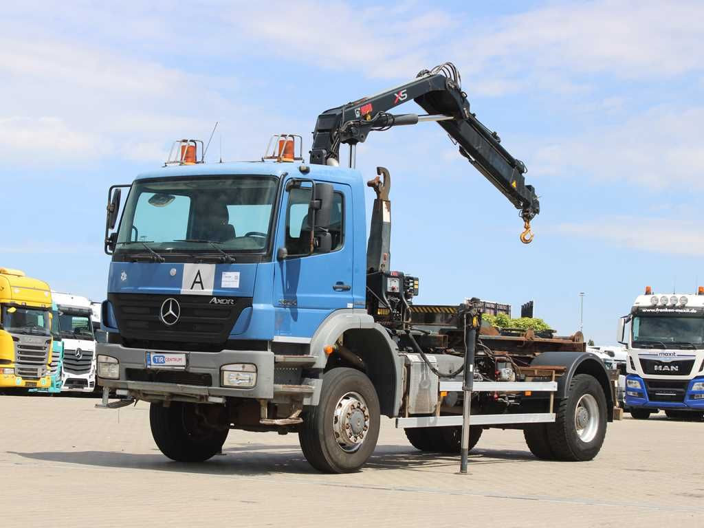 Mercedes-Benz AXOR 1824, CRANE HIAB 099B-3 DUO, 4x4 - Camião grua: foto 1 Mercedes-Benz AXOR 1824, CRANE HIAB 099B-3 DUO, 4x4 - Camião grua: foto 1