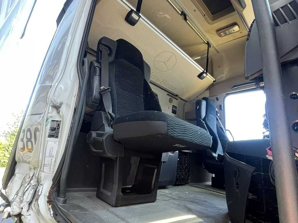 Mercedes-Benz Actros 2542, 6X2 - Camião de caixa aberta/ Plataforma: foto 4 Mercedes-Benz Actros 2542, 6X2 - Camião de caixa aberta/ Plataforma: foto 4