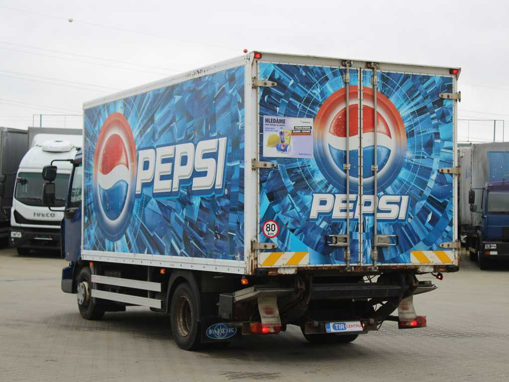 Renault MIDLUM 160.10, EURO 4, HYDRAULIC FRONT, TIRE 80% - Camião furgão: foto 5 Renault MIDLUM 160.10, EURO 4, HYDRAULIC FRONT, TIRE 80% - Camião furgão: foto 5