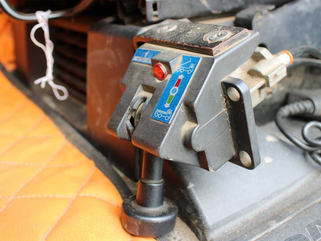 Tractor DAF FT XF 460, HYDRAULIC, EURO 6: foto 8 Tractor DAF FT XF 460, HYDRAULIC, EURO 6: foto 8