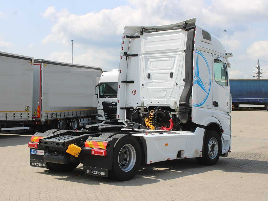 Mercedes-Benz Actros 1851, INDEPENDENT AIR CONDITIONING, RETARDER, EURO 6 - Tractor: foto 4 Mercedes-Benz Actros 1851, INDEPENDENT AIR CONDITIONING, RETARDER, EURO 6 - Tractor: foto 4