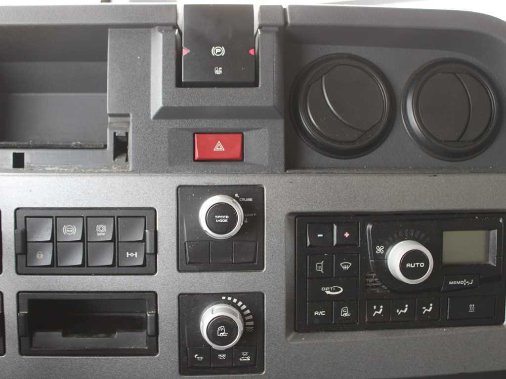 Tractor Renault T520 COMFORT, EURO 6: foto 13