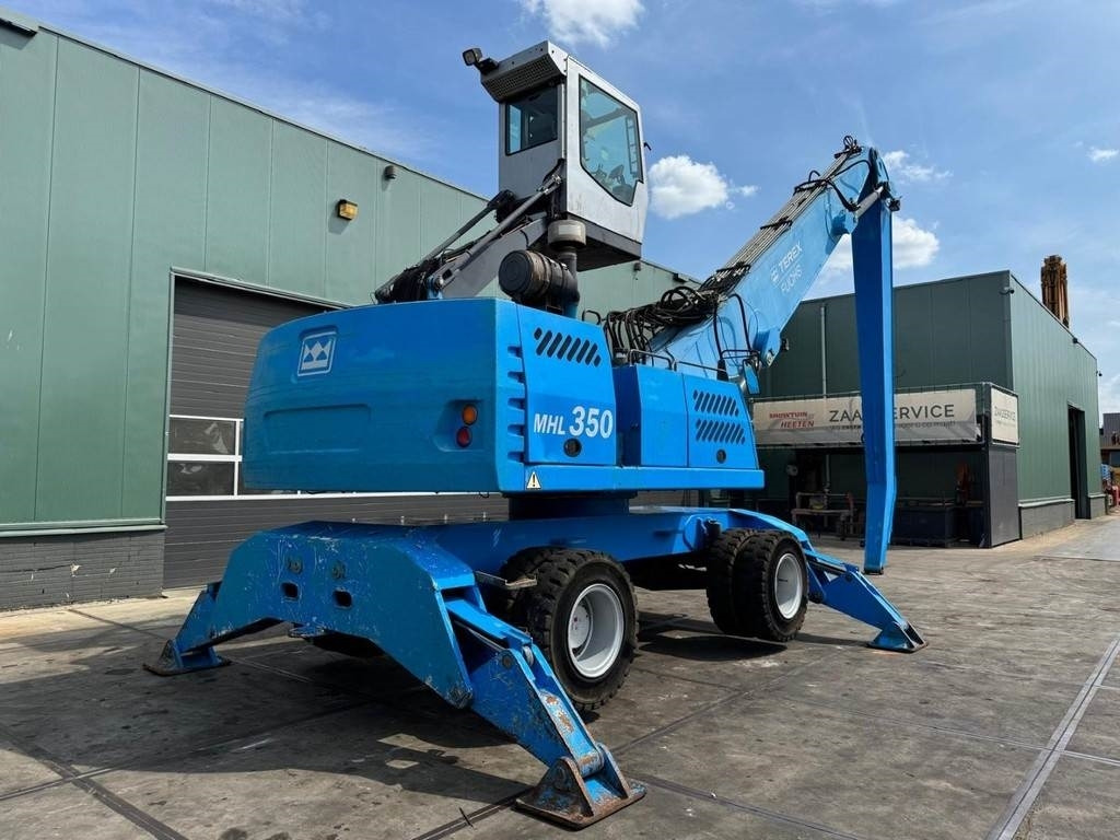 Fuchs MHL 350 - Manipulador de material: foto 4 Fuchs MHL 350 - Manipulador de material: foto 4