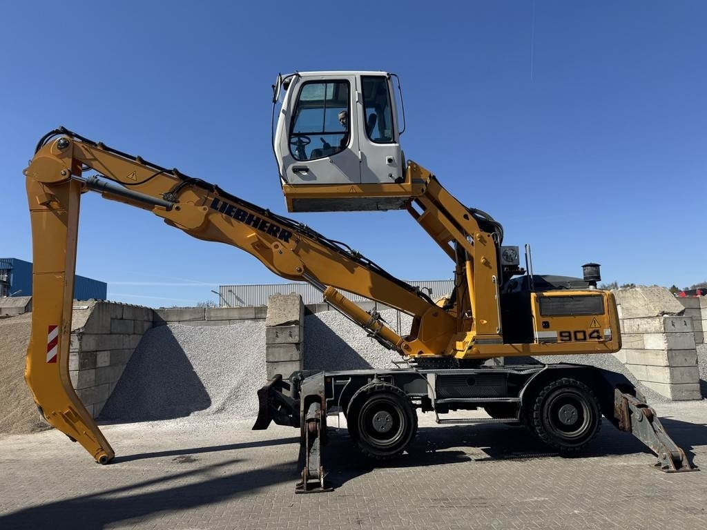 Liebherr A 904 C - Manipulador de material: foto 1 Liebherr A 904 C - Manipulador de material: foto 1