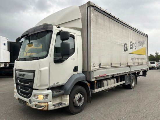 DAF LF 260 16 Tonner Plane mit LBW, Manuell, E6, - Camião de lona: foto 1 DAF LF 260 16 Tonner Plane mit LBW, Manuell, E6, - Camião de lona: foto 1