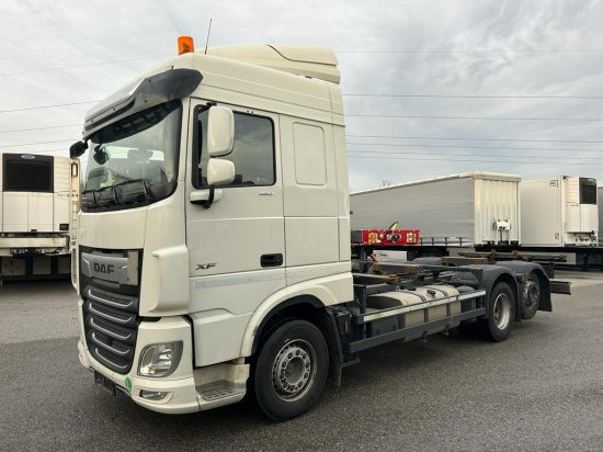 Camião transportador de contêineres/ Caixa móvel DAF XF 480 FAR BDF Euro 6 Liftachse, Retarder: foto 1