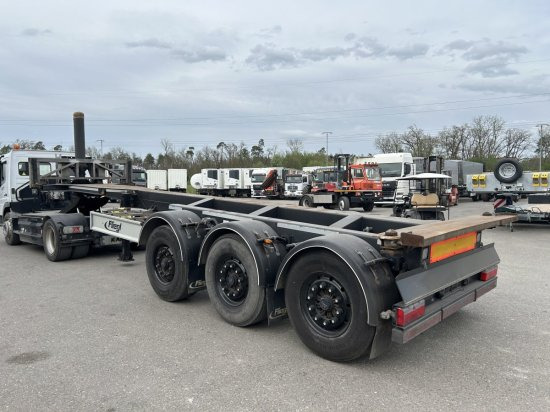 FLIEGL 30 ft Container Kippchassis ,Alufelgen - Semi-reboque transportador de contêineres/ Caixa móvel: foto 4 FLIEGL 30 ft Container Kippchassis ,Alufelgen - Semi-reboque transportador de contêineres/ Caixa móvel: foto 4