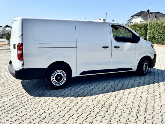 Fiat Scudo M BlueDHi 120 6-Gang - Furgão: foto 4 Fiat Scudo M BlueDHi 120 6-Gang - Furgão: foto 4