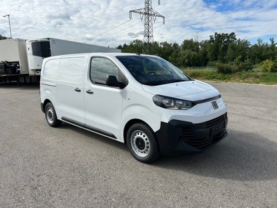 Fiat Scudo M BlueDHi 120 6-Gang - Furgão: foto 3 Fiat Scudo M BlueDHi 120 6-Gang - Furgão: foto 3