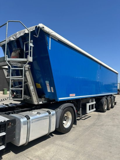 Kempf SKM 39 Alu-Kastenmulde 55m³ Rollplane - Semi-reboque basculante: foto 1 Kempf SKM 39 Alu-Kastenmulde 55m³ Rollplane - Semi-reboque basculante: foto 1