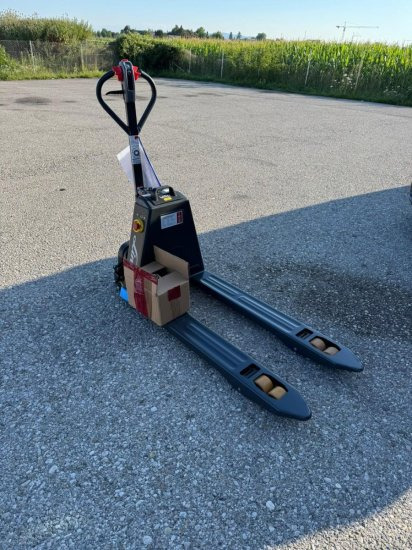 Linde Niederhubwagen MT15C - Porta-palete: foto 5 Linde Niederhubwagen MT15C - Porta-palete: foto 5