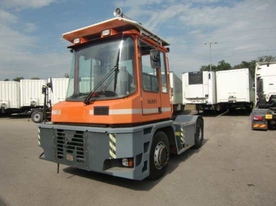 MAFI Hofschlepper MT32Z - Tractor de terminal: foto 1 MAFI Hofschlepper MT32Z - Tractor de terminal: foto 1
