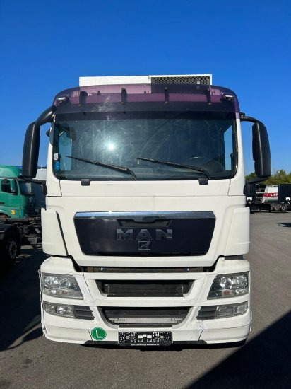MAN TGS 26.360 6x2 LL, Tiefkühlkoffer Intarder, Liftachse - Camião frigorífico: foto 2 MAN TGS 26.360 6x2 LL, Tiefkühlkoffer Intarder, Liftachse - Camião frigorífico: foto 2