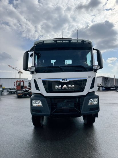 MAN TGS 26.430 6x4 3-Seitenkipper, HMF 2020K-RC Heckkran abnehmbar, - Camião basculante, Camião grua: foto 2 MAN TGS 26.430 6x4 3-Seitenkipper, HMF 2020K-RC Heckkran abnehmbar, - Camião basculante, Camião grua: foto 2