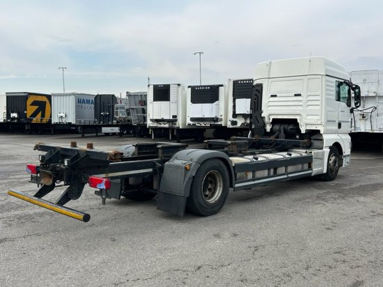 MAN TGX 18.460 XLX, 4x2, Euro 6, Standklima - Camião transportador de contêineres/ Caixa móvel: foto 4 MAN TGX 18.460 XLX, 4x2, Euro 6, Standklima - Camião transportador de contêineres/ Caixa móvel: foto 4