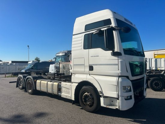 MAN TGX 26.440 BDF, XXL, Retarder, Automatik, E6, Liftachse, Motorschaden, Kurbelwellenschaden - Camião transportador de contêineres/ Caixa móvel: foto 1 MAN TGX 26.440 BDF, XXL, Retarder, Automatik, E6, Liftachse, Motorschaden, Kurbelwellenschaden - Camião transportador de contêineres/ Caixa móvel: foto 1