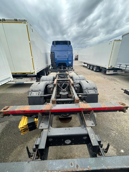 MAN TGX 26.440 XLX 6x2 Liftachse, Euro 6, Motorschaden, engine damage! - Camião transportador de contêineres/ Caixa móvel: foto 3 MAN TGX 26.440 XLX 6x2 Liftachse, Euro 6, Motorschaden, engine damage! - Camião transportador de contêineres/ Caixa móvel: foto 3