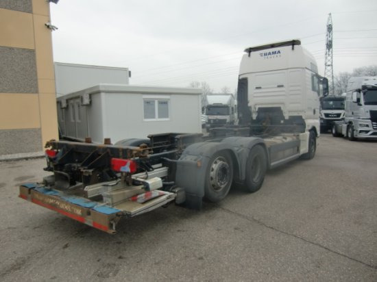 MAN TGX 26.460 XXL 6x2 Liftachse Euro 6 Unterfaltbühne - Camião transportador de contêineres/ Caixa móvel: foto 4 MAN TGX 26.460 XXL 6x2 Liftachse Euro 6 Unterfaltbühne - Camião transportador de contêineres/ Caixa móvel: foto 4