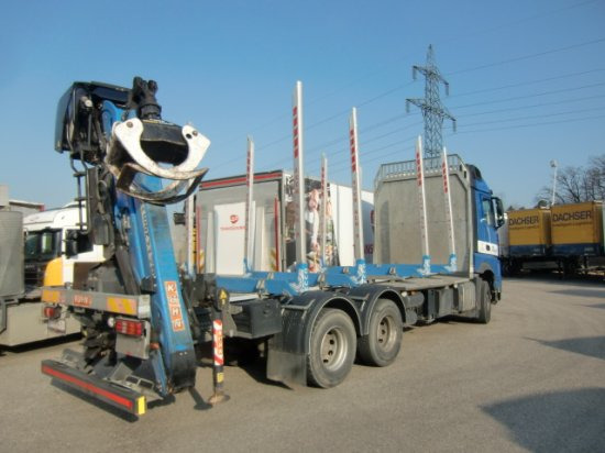 Mercedes-Benz Arocs 3353 6x4 Holztransp., Palfinger Kran Epsilon - Camião de transporte de madeira, Camião grua: foto 4 Mercedes-Benz Arocs 3353 6x4 Holztransp., Palfinger Kran Epsilon - Camião de transporte de madeira, Camião grua: foto 4